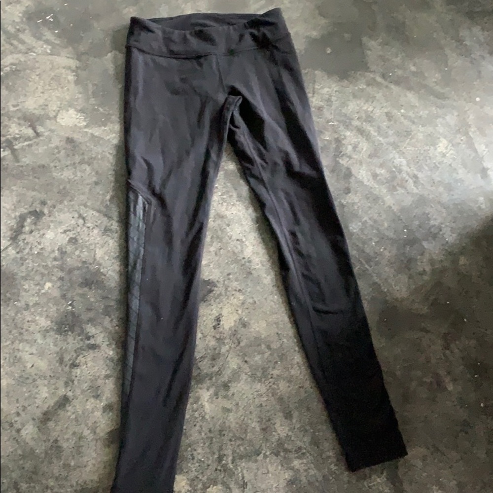 girls Ivivva leggings